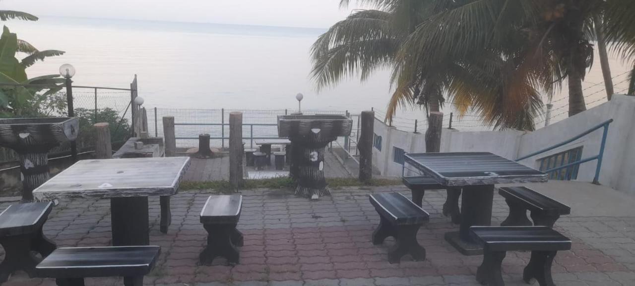 Zna Prop D Seri Bulan Resort,Pd Max 5 Guests Port Dickson Exteriör bild